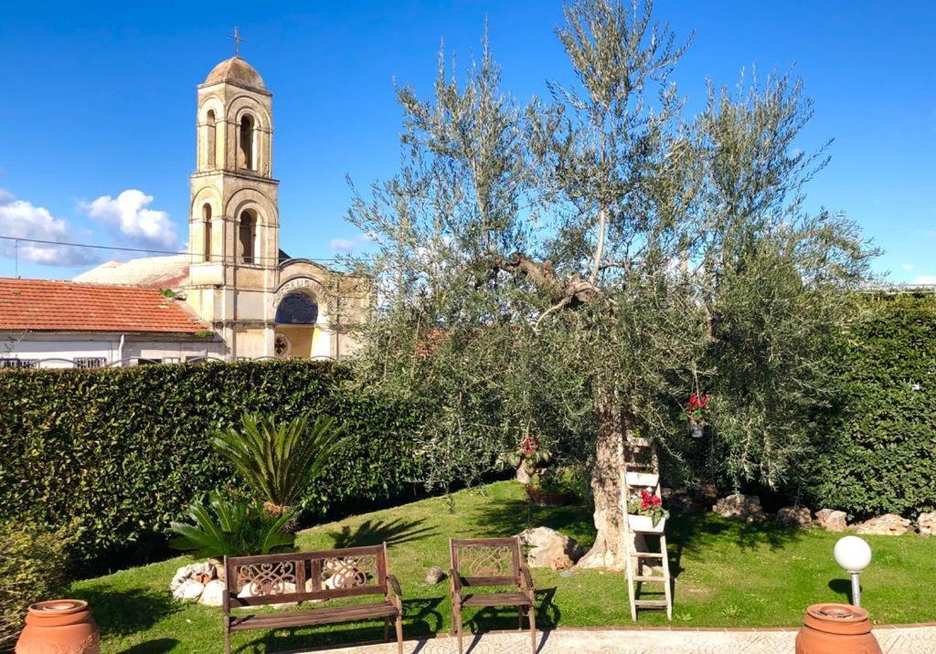 Hotel D'Altavilla Canosa di Puglia Kültér fotó